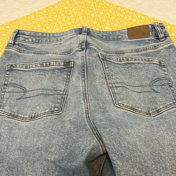 American eagle mom jeans size 6 short - Picture 8 of 8